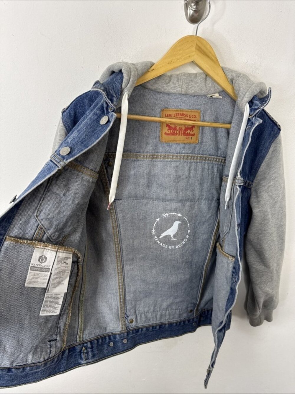 Levi’s Woman S Recrow Southwestern Pattern Denim Jean Jacket Indigenous Reworked - Picture 6 of 8